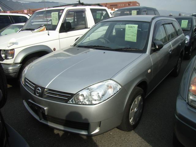 2002 Nissan Wingroad Pictures