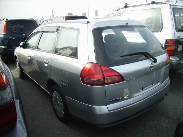 2002 Nissan Wingroad Photos