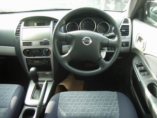 2002 Nissan Wingroad Photos