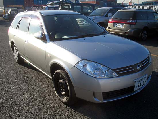 2002 Nissan Wingroad Photos