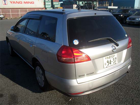 2002 Nissan Wingroad Photos