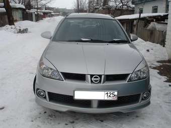 2002 Nissan Wingroad Photos