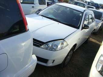 2002 Nissan Wingroad Pictures