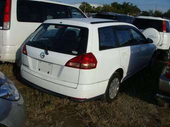 2002 Nissan Wingroad Photos