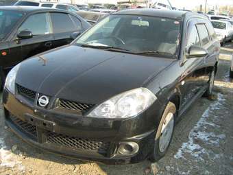 2002 Nissan Wingroad Pictures