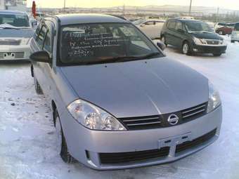 2002 Nissan Wingroad Pictures