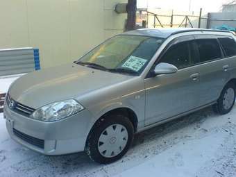 2002 Nissan Wingroad Pictures
