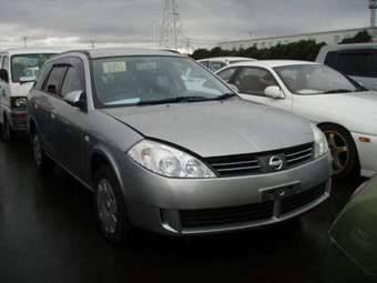 2002 Nissan Wingroad Images