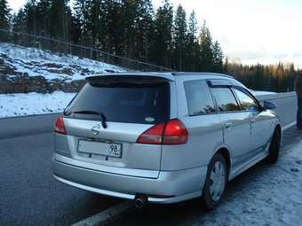 2002 Nissan Wingroad Images