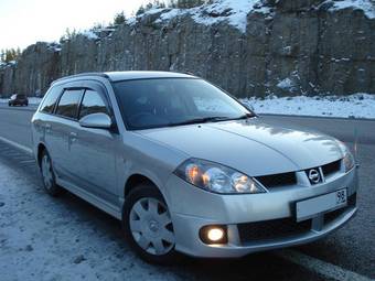 2002 Nissan Wingroad Pictures