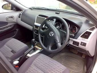 2002 Nissan Wingroad Pictures