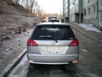 2002 Nissan Wingroad Photos