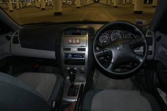 2002 Nissan Wingroad Photos