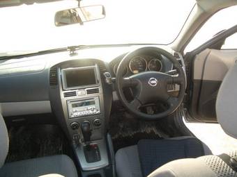 2002 Nissan Wingroad Photos