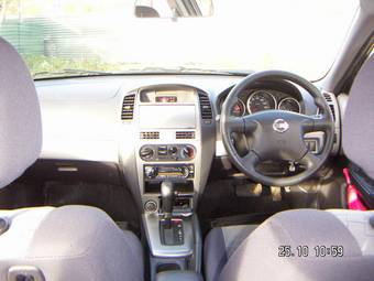 2002 Nissan Wingroad Photos