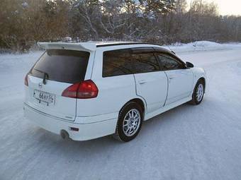 2002 Nissan Wingroad Photos