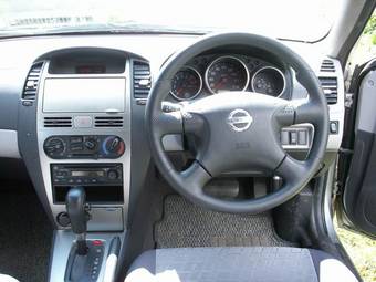 2002 Nissan Wingroad Pictures