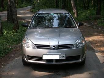 2002 Nissan Wingroad Photos