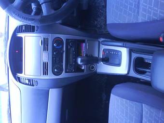 2002 Nissan Wingroad Pictures