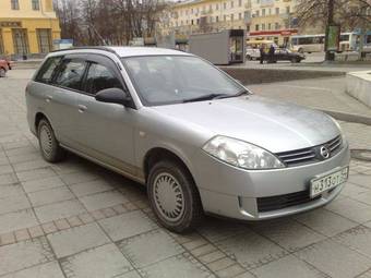 2002 Nissan Wingroad Pictures