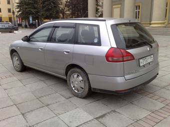 2002 Nissan Wingroad Photos
