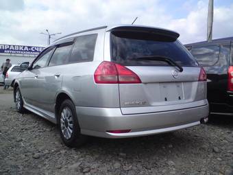 2002 Nissan Wingroad Pictures