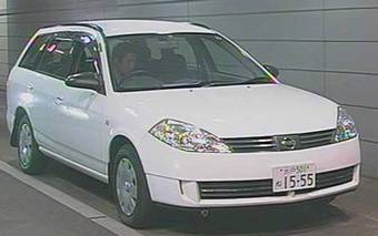 2002 Nissan Wingroad Photos