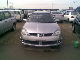 2002 Nissan Wingroad Photos