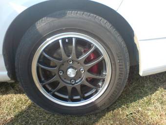 2002 Nissan Wingroad Photos