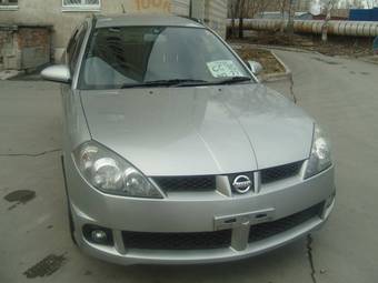 2002 Nissan Wingroad Images