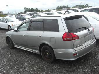 2002 Nissan Wingroad Pictures