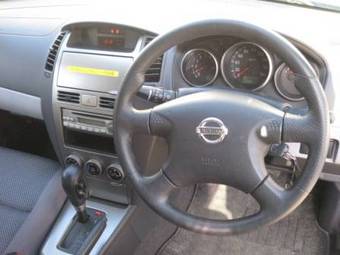 2002 Nissan Wingroad Photos