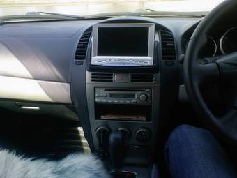 2002 Nissan Wingroad Photos