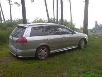 2002 Nissan Wingroad Pictures