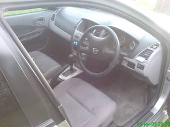 2002 Nissan Wingroad Photos