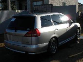 2002 Nissan Wingroad Photos