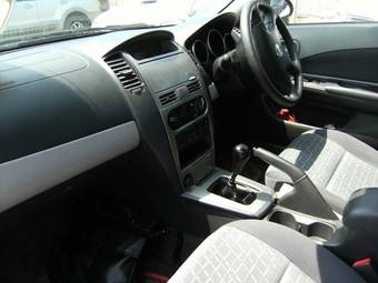 2002 Nissan Wingroad Photos