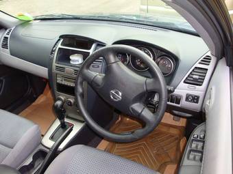 2002 Nissan Wingroad Pictures