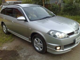 2002 Nissan Wingroad Pictures