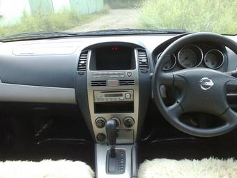 2002 Nissan Wingroad Photos
