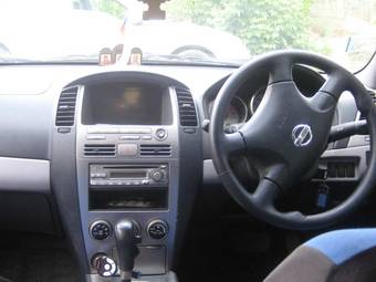 2002 Nissan Wingroad Photos