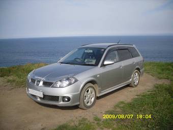 2002 Nissan Wingroad Photos