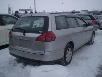 2002 Nissan Wingroad Photos