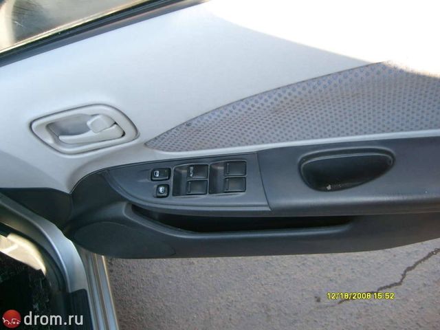 2003 Nissan Wingroad