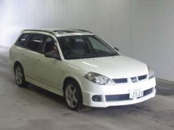 2003 Nissan Wingroad Photos