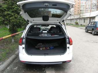 2003 Nissan Wingroad Photos