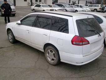 2003 Nissan Wingroad Pics