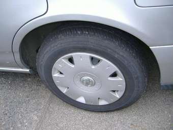 2003 Nissan Wingroad Pictures