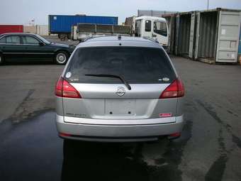 2003 Nissan Wingroad Pictures