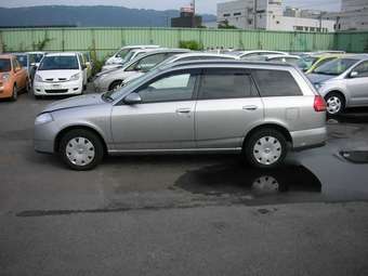 2003 Nissan Wingroad Photos